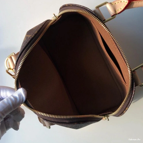 Vuitton Louis ALMA BB 0207